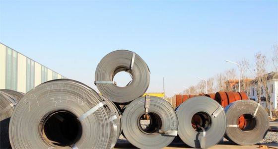 Hot roll sheet Q195 Q235B Thickness 1.2mm - 25.4mm  25 tons per coil Silver - gray Build houses